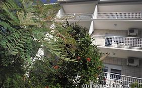 House Danica Apartments & Rooms